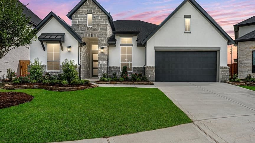 Community 3 - new construction home in Richmond, TX